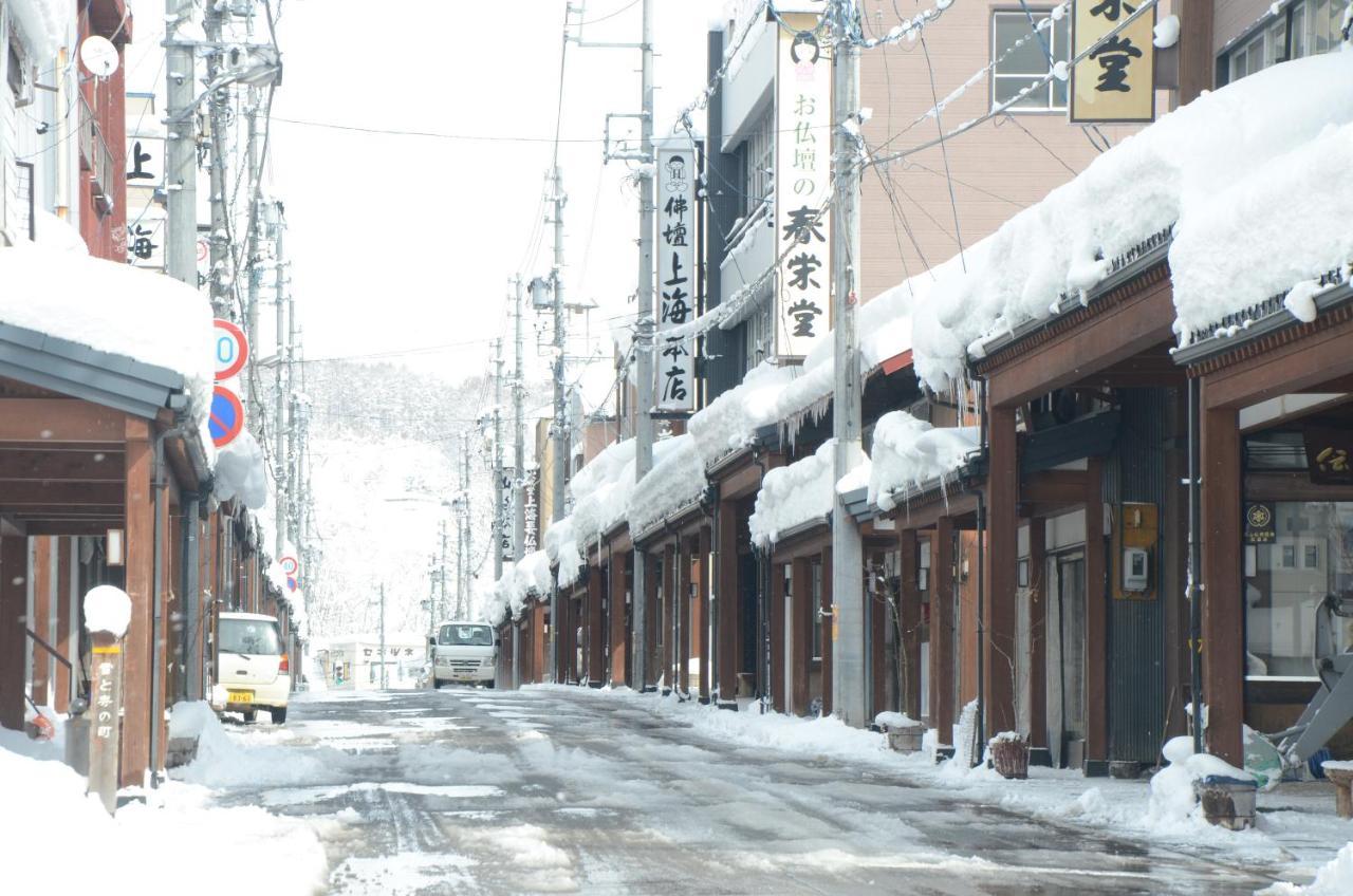 Отель Nabekura Kougen Mori-No-Ie Iiyama Экстерьер фото