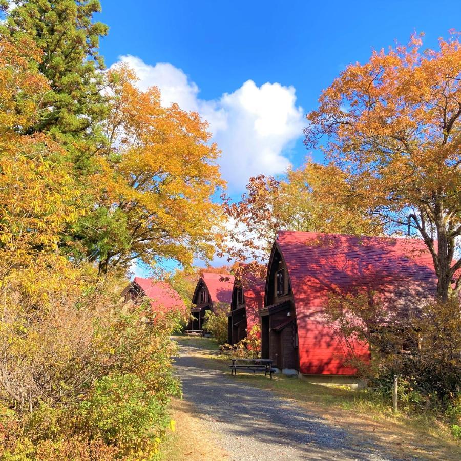 Отель Nabekura Kougen Mori-No-Ie Iiyama Экстерьер фото