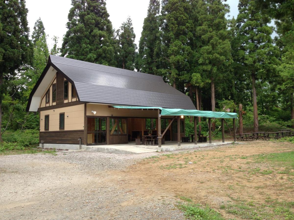 Отель Nabekura Kougen Mori-No-Ie Iiyama Экстерьер фото